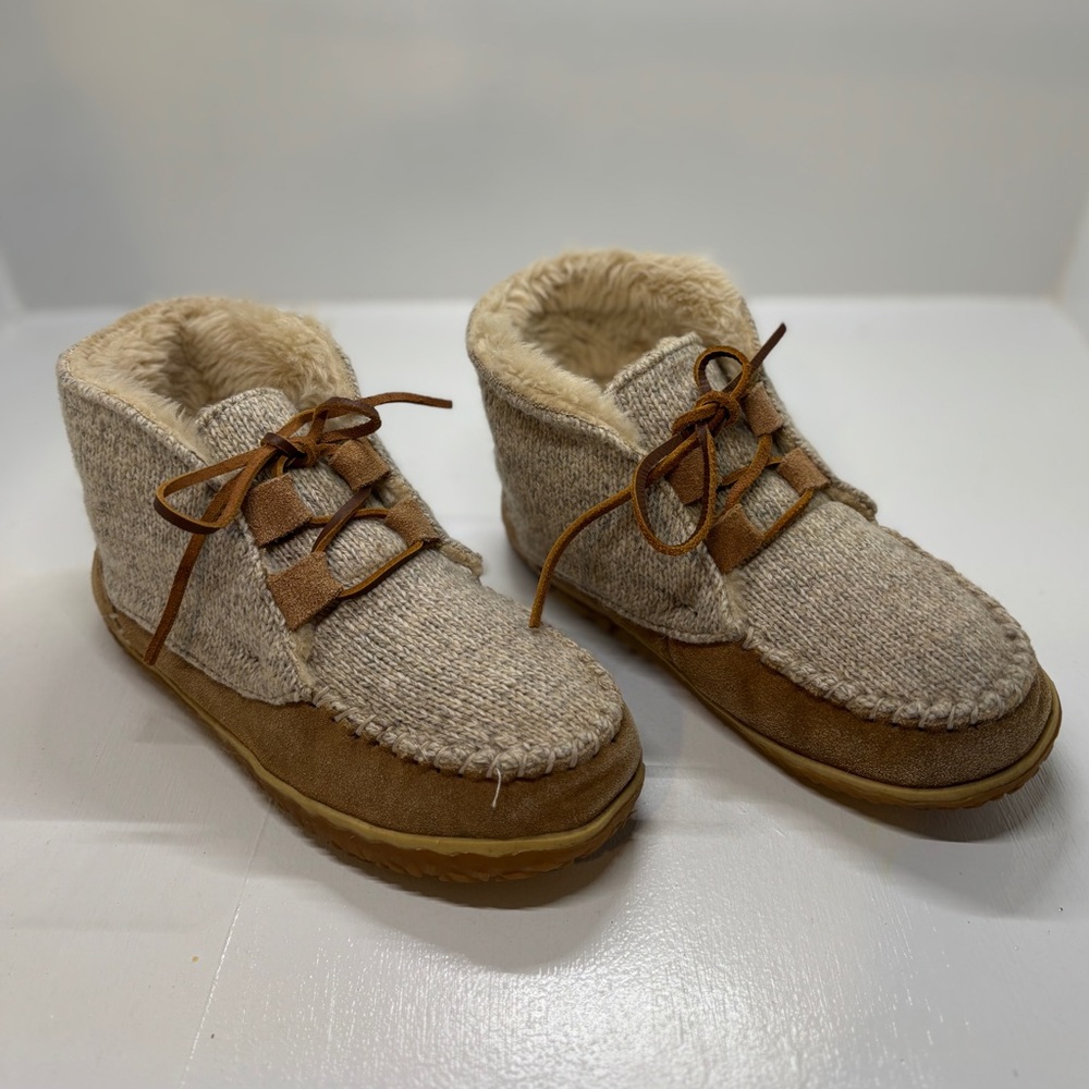 Minnetonka Women’s Knit Moc Toe Ankle Boots Faux Fur Lined Size 6 - Picture 2 of 12